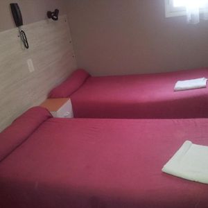 Habitación con 2 Camas Individuales